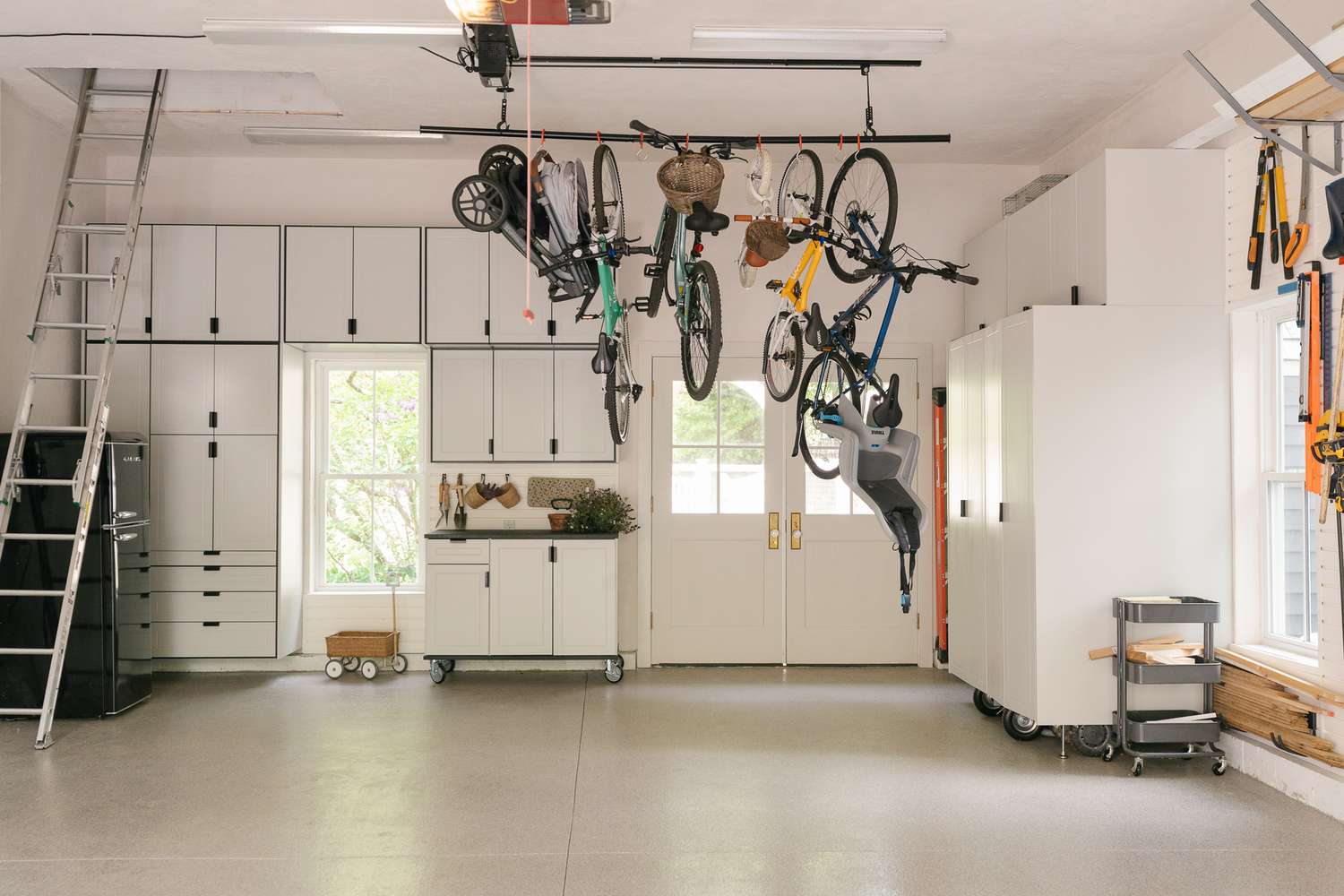 Garage Decor and Design Ideas